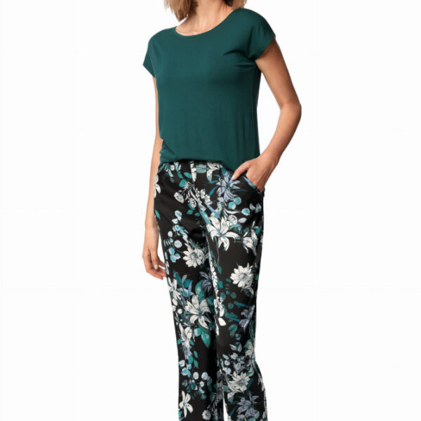 Elegancka piżama z satynowymi spodniami Nipplex (Xena)